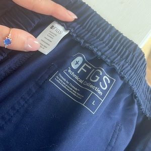Navy yola figs pants!